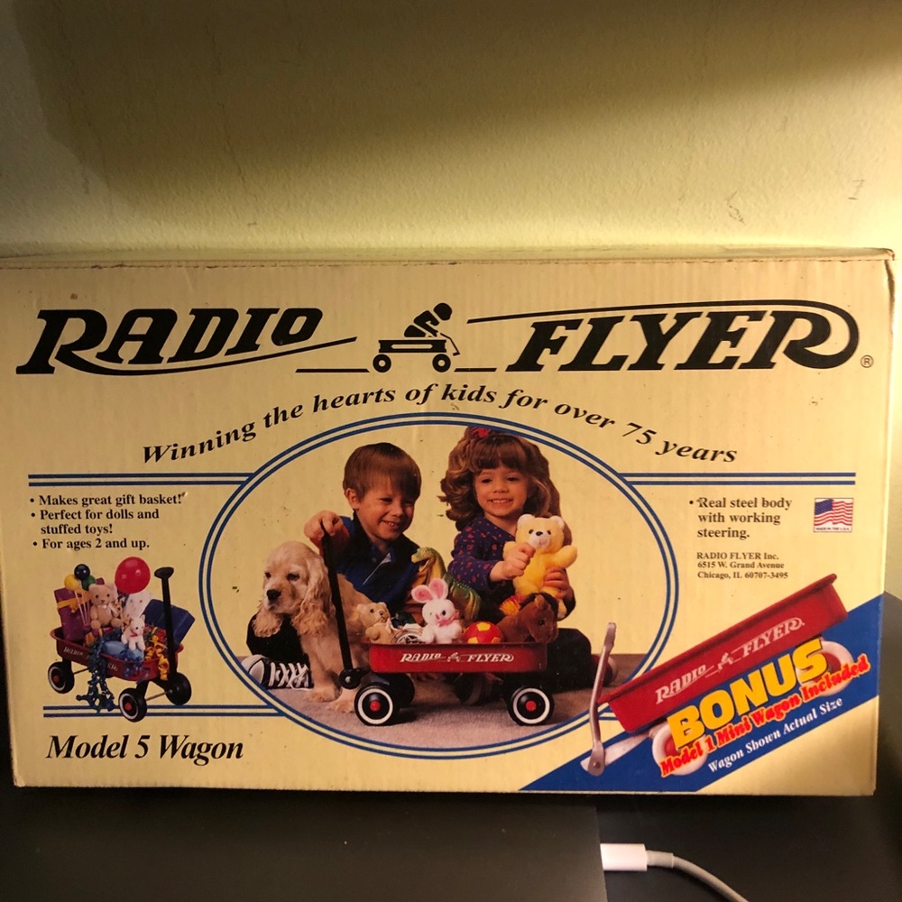 Radio Flyer Model Wagon